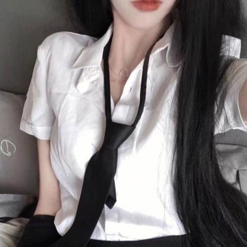 时尚女郎之女人江湖